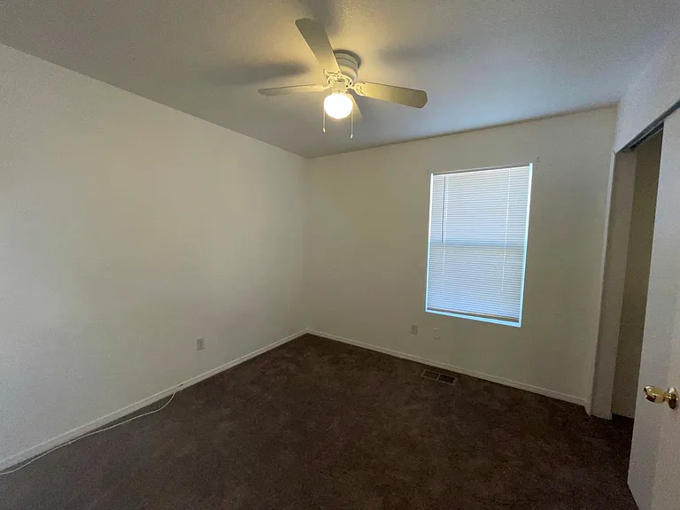 667 Vista Luna Ln SW — Photo 13