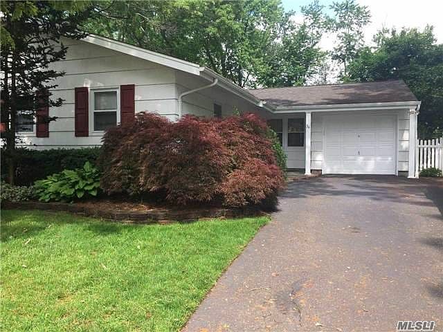 1st image of 34 Tulipwood Dr