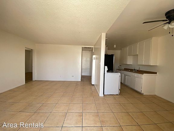 2nd image of 135 W Grace St APT A