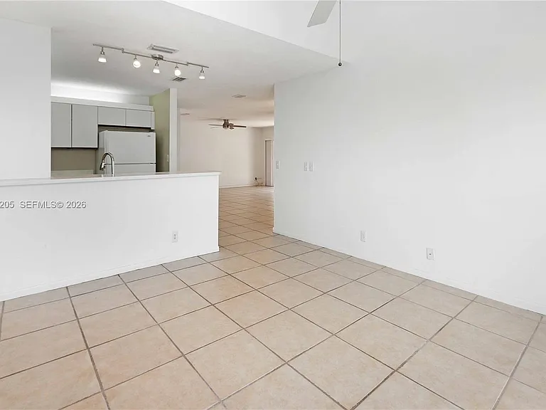 21208 Harbor Way #13713 — Photo 14