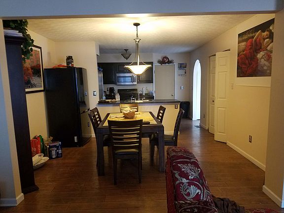 4th image of 490 Faith Ann Dr