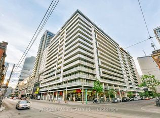 111 Elizabeth St #1827, Toronto, ON M5G 1P7