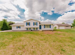 9017 Wilson Rd, Waynesville, OH 45068