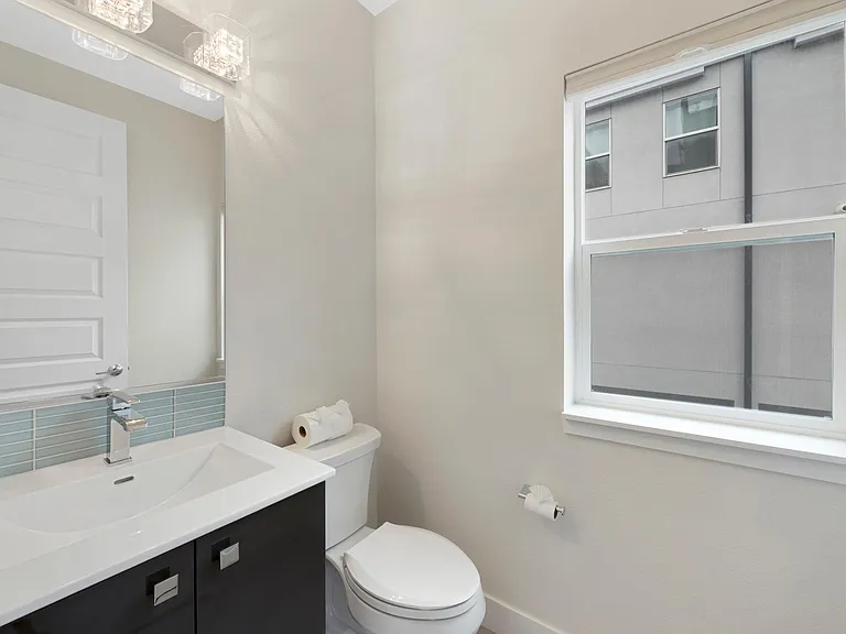 3048 Wilson Ct #2 — Photo 17