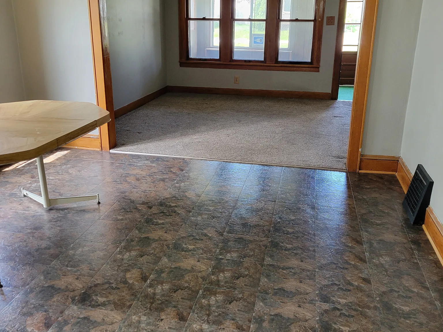 2 bed, $1,300 — Photo 4