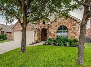 7032 Clipper Dr, Grand Prairie, TX 75054