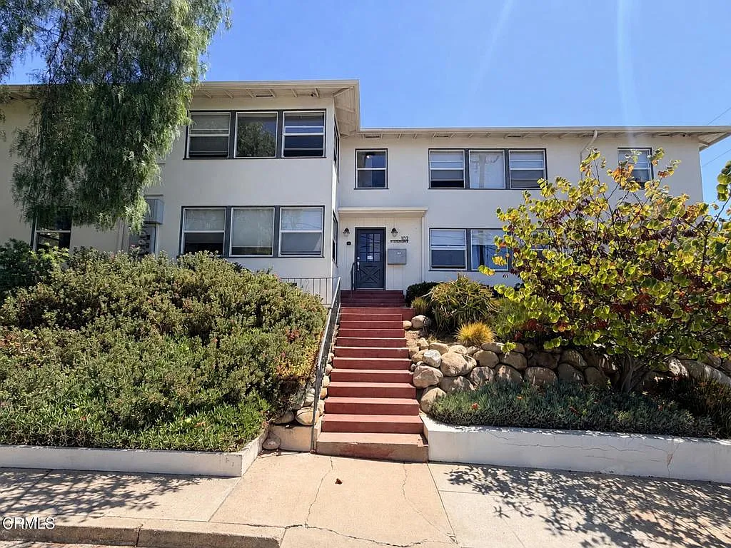 2 bed, 1.0 bath, 1000 sqft, $3,100 — Photo 1