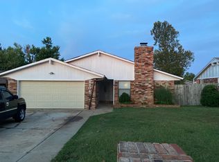 8804 Tracy Dr, Oklahoma City, OK 73132