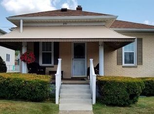 831 John St, Langeloth, PA 15054