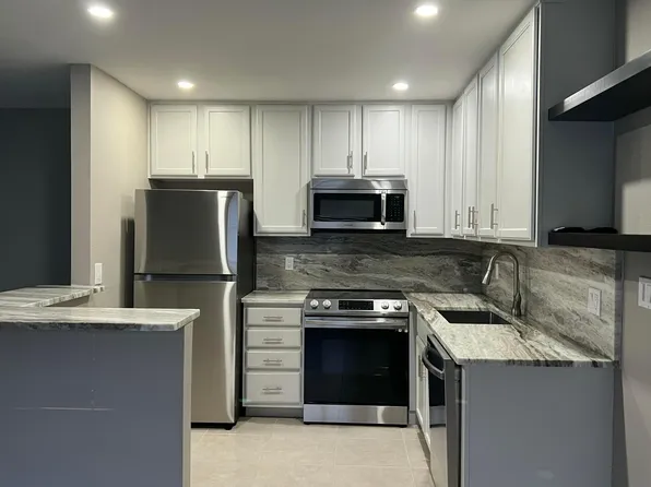 267 Flanders F, Delray Beach, FL 33484