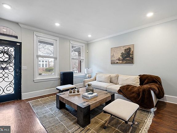 4th image of 1204 W 8th St