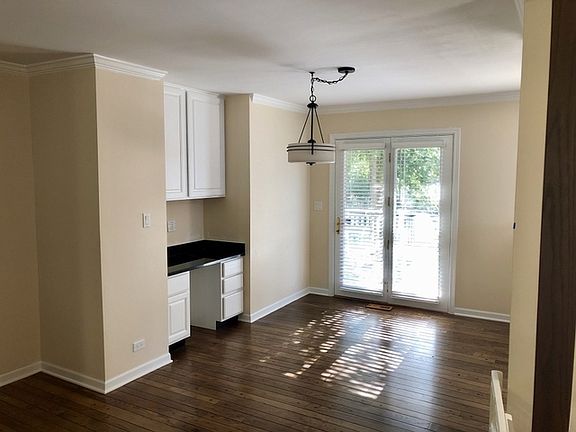 5th image of 327 Garfield Ave