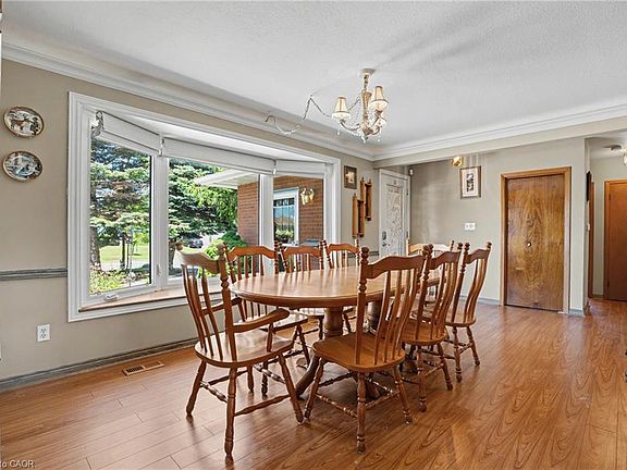 4th image of 87 McDonald Ave
