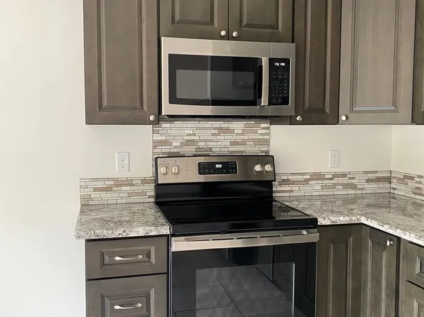 **Spring Special- $200 Off First Months Rent** 3 Bedroom Duplex In Veneta, 88046 7th St, Veneta, OR 97487