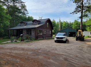 18730 Almy Rd, Howard City, MI 49329