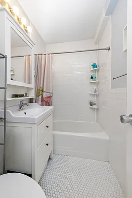 Rented by Compass | media 5