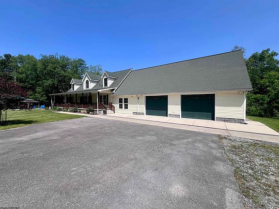 4th image of 575 Weaver Rd