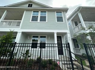 422 S 8th St S, Fernandina Beach, FL 32034