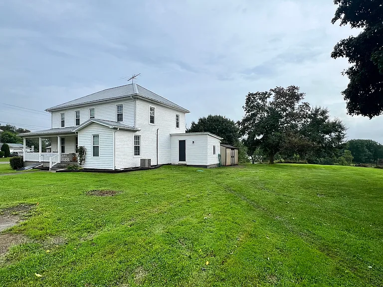 7085 Salineville Rd NE — Photo 34