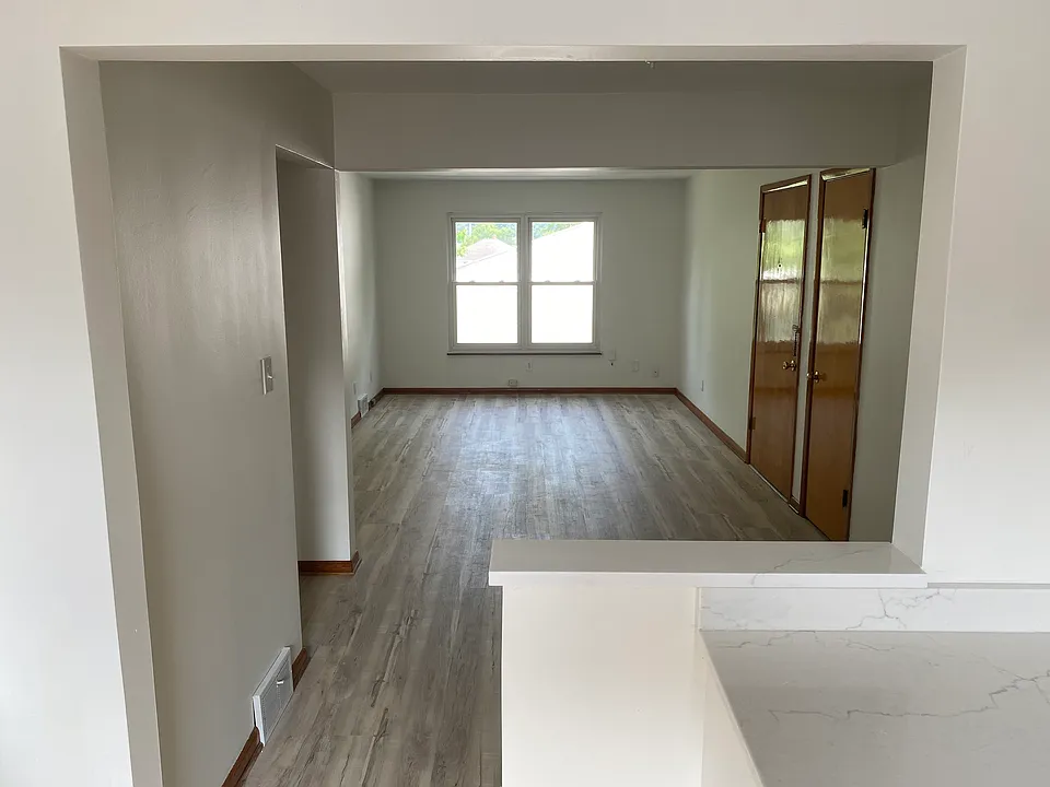 1820 Silver Lake Ave #4