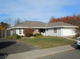 2385 Glacier Dr, Rocklin, CA