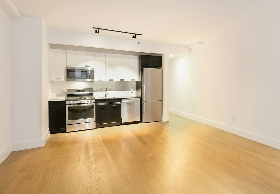 63 Wall St #2012