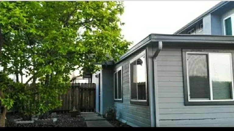 Viewpoint Blvd — Photo 1