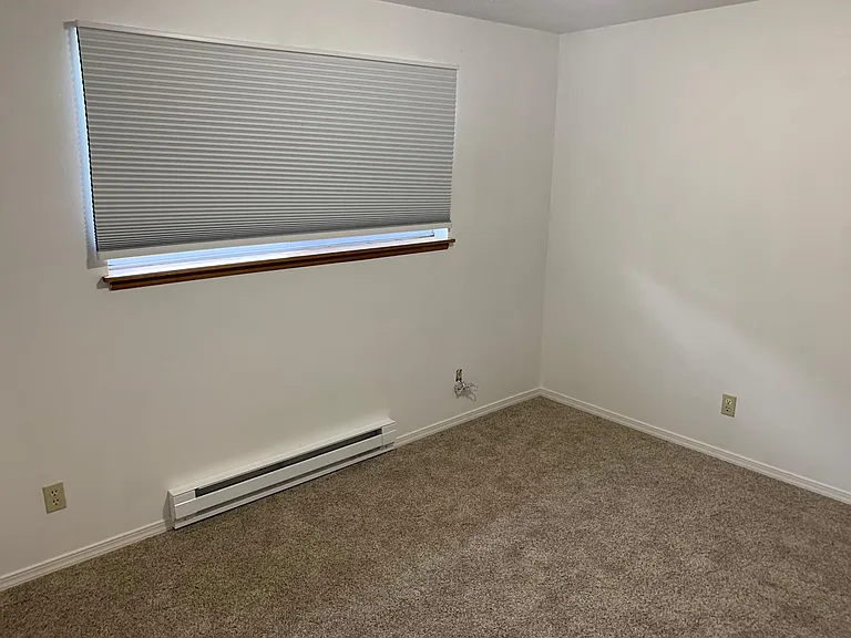 620 S Laurel St #13 — Photo 5