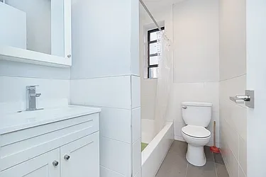 Rented by Empire Deeds LLC 