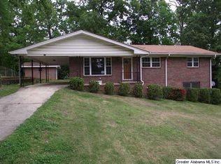 628 Oak Ridge Dr, Birmingham, AL 35214