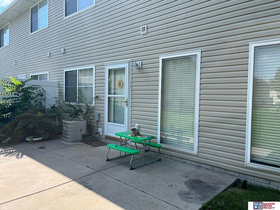 2nd image of 8106 Oshel Ave
