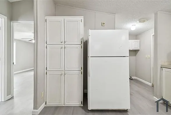 5 bed, 1196 sqft, $2,600 — Photo 4