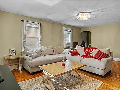 29 Windmill St #1 — Photo 18