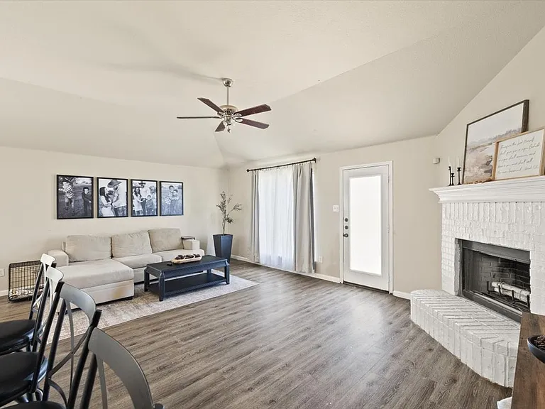 1410 Teal Way — Photo 21
