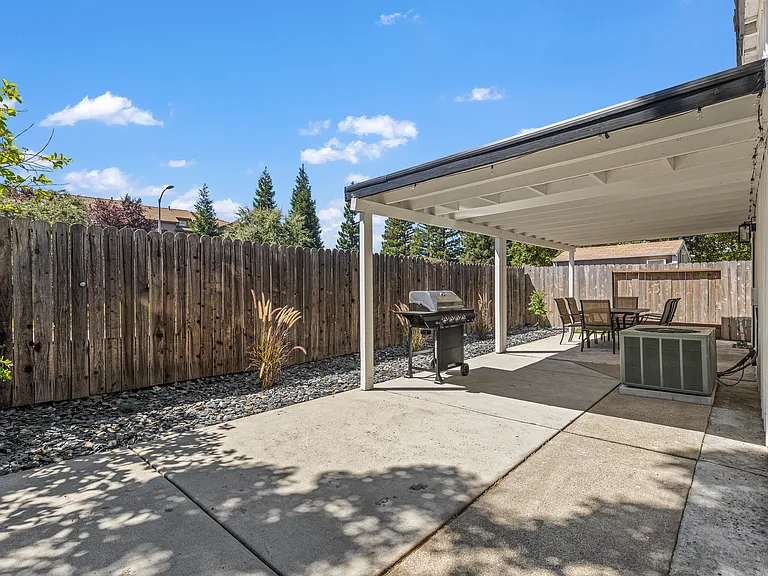 309 Hemphill Way — Photo 23