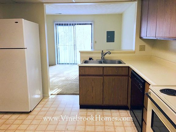 5th image of 2430 Cross Village Dr