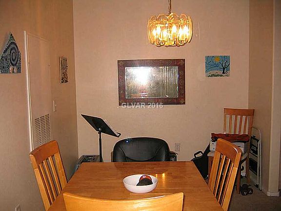 4th image of 855 N Stephanie St Unit 2613