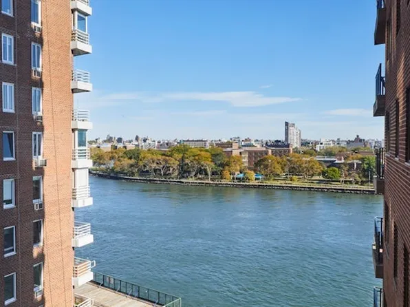 55 East End Avenue image 1 of 7