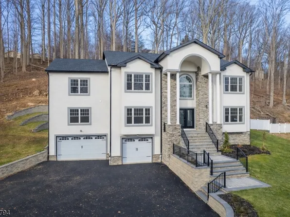 79 Park Pl, Watchung Boro, NJ 07069