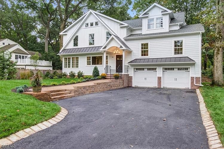 1st image of 44 Great Oak Dr