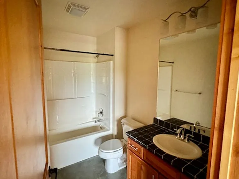 4020 Annie St — Photo 44