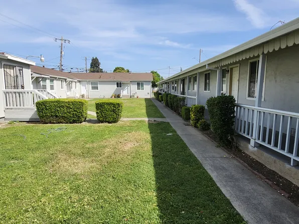 697 King Ave APT 4, Yuba City, CA 95991