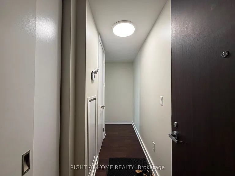111 Champagne Ave S #309 — Photo 7