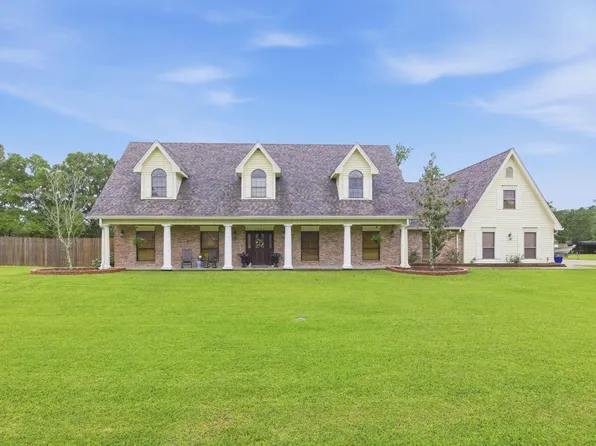 1470 Tan Tara Cir, Lake Charles, LA 70611
