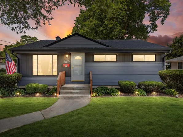 W169N8497 Sheridan DRIVE, Menomonee Falls, WI 53051