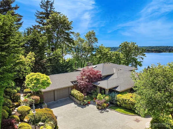 7447 W Mercer Way, Mercer Island, WA 98040