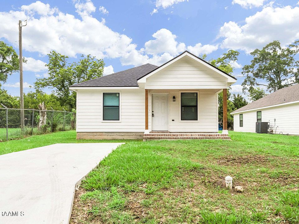 1st image of 1422 Pujo Ave