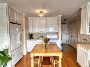 5 Ocean Ave APT 5B, Belmar, NJ 07719