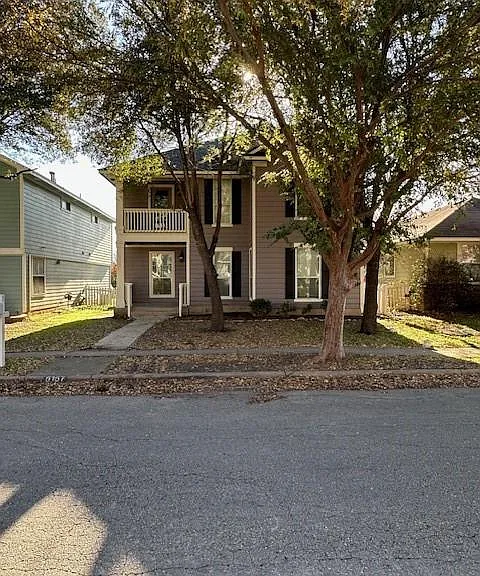5157 Hartson — Photo 1