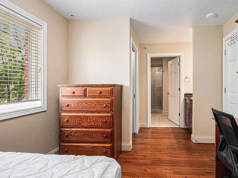 806 S Bend Ave #A — Photo 11